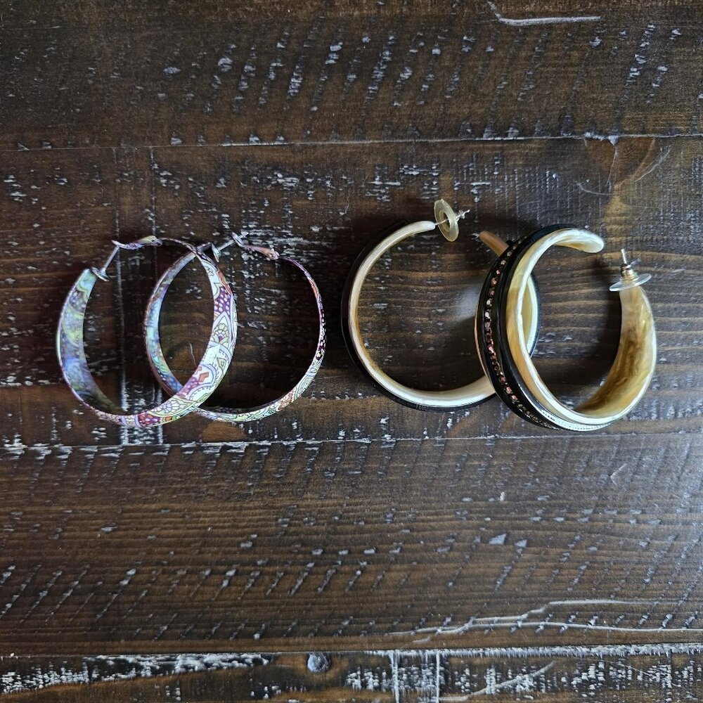Vintage Y2K Lot of 2 Pairs of Hoop Earrings Patterned Retro Statement Costume
